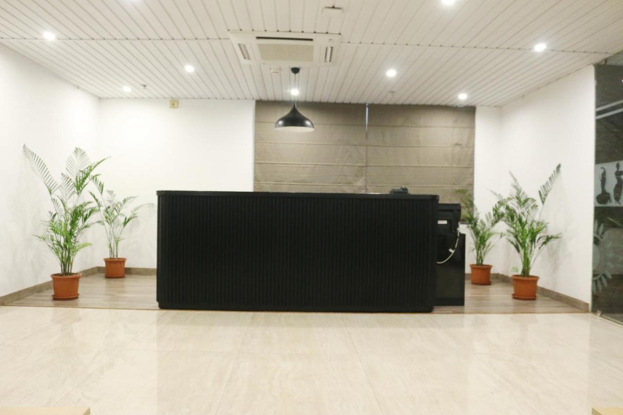 Sm Hives Hotel Бхубанешвар Екстериор снимка